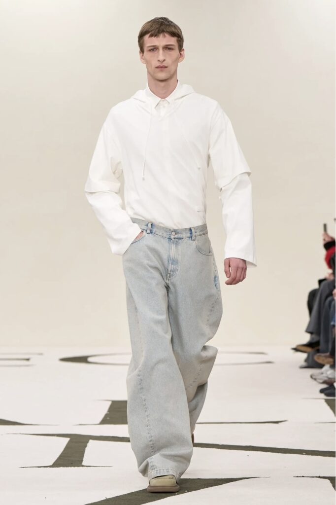 Calvin Klein Returns to the Runway After a 6-Year Hiatus